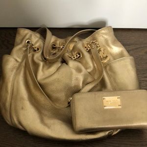 Micheal kors bag and wallet